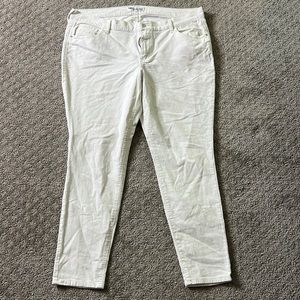 Old navy off white corduroy Rockstar jeans